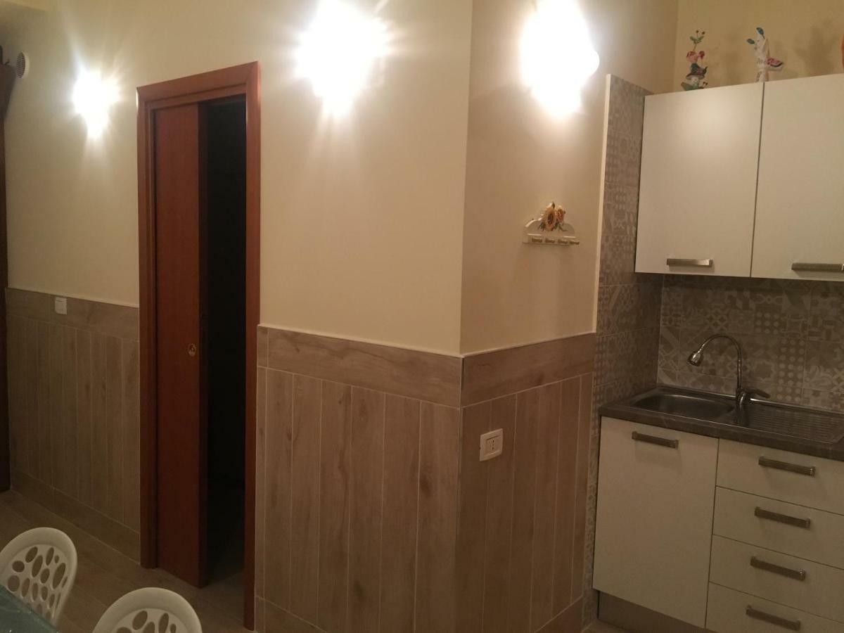 Casa Vacanze Cosma มาเตรา ภายนอก รูปภาพ