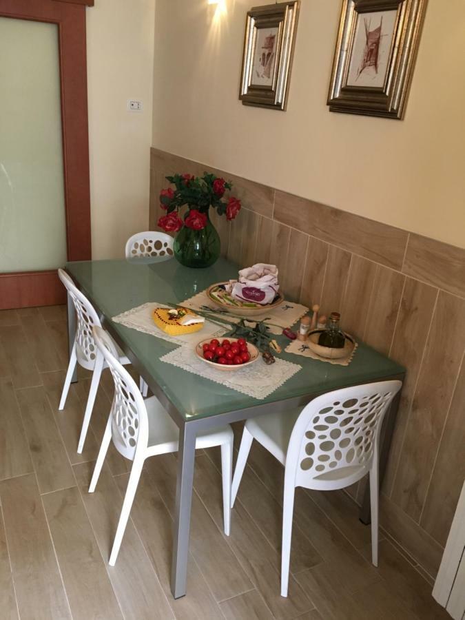 Casa Vacanze Cosma มาเตรา ภายนอก รูปภาพ