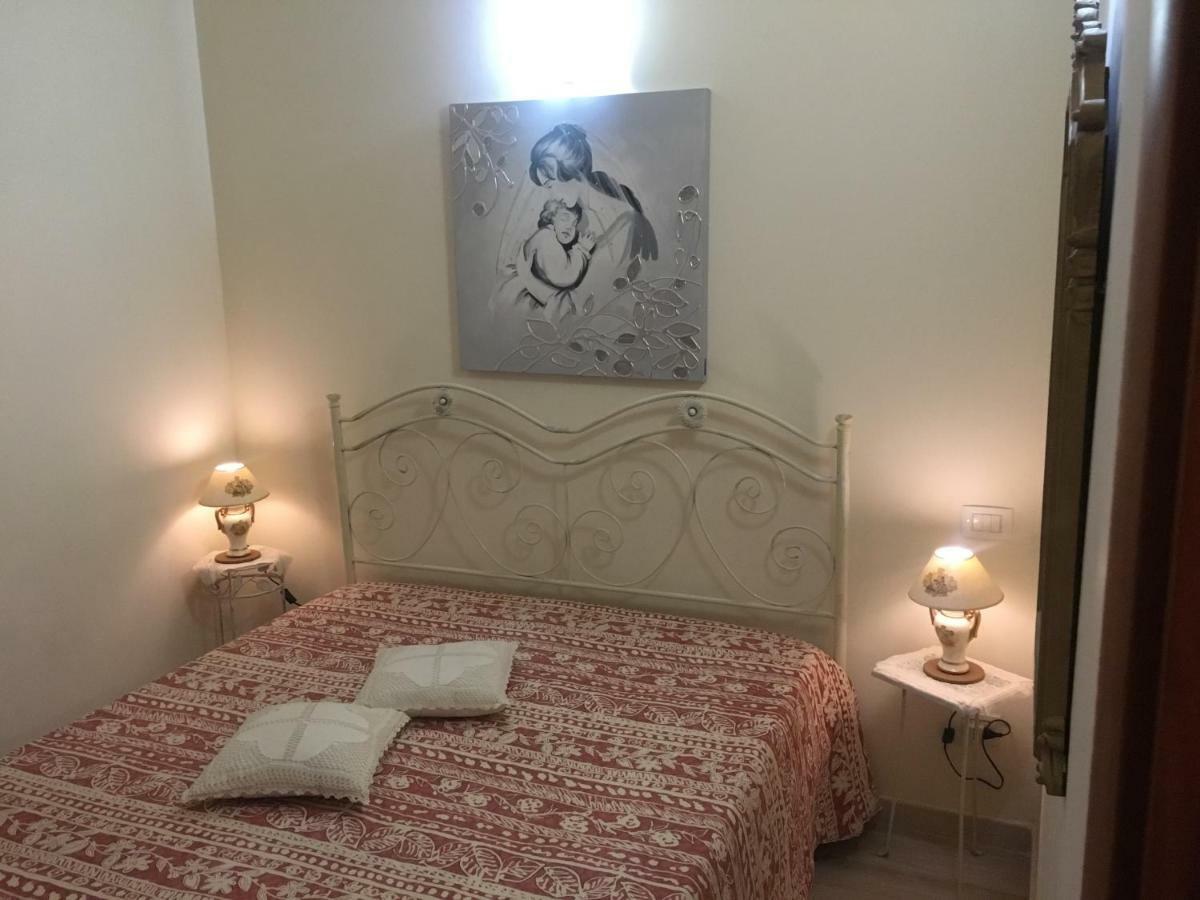 Casa Vacanze Cosma มาเตรา ภายนอก รูปภาพ